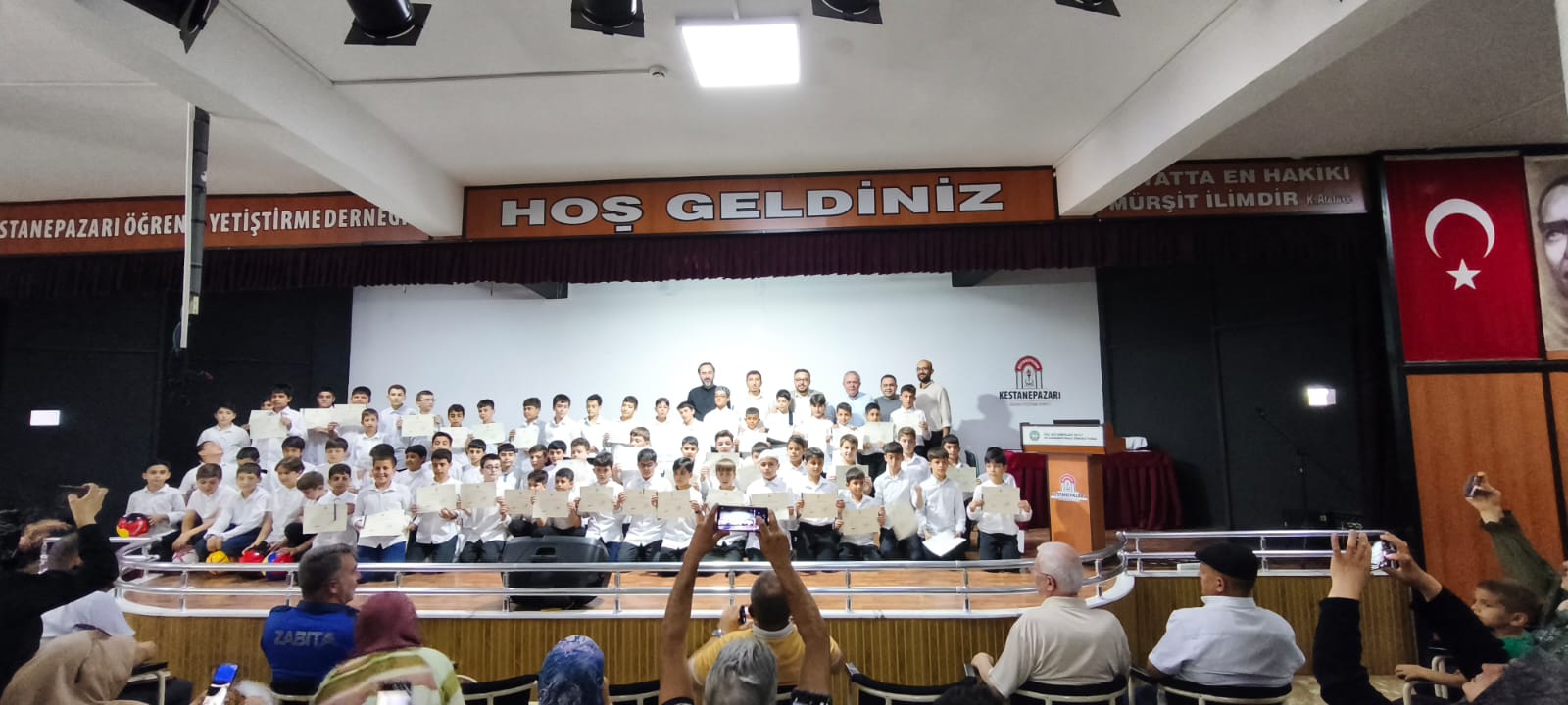 Bir Yılın Emeği ve Heyecanı Kestanepazarında Taçlandı